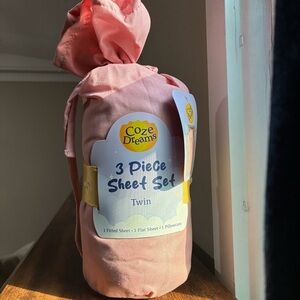 Pink 3 Piece Sheet Set - Twin